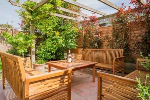 Beech Lodge Pergola area